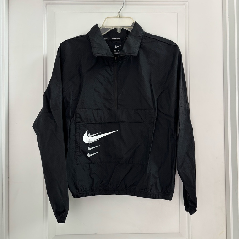 Nike Swoosh Pullover Half Zip Running Black Jacket
